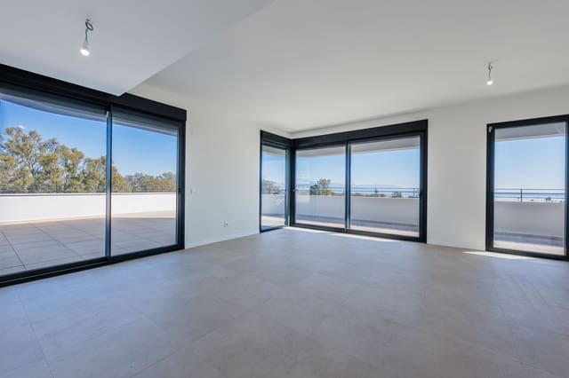 4 sovrum Takvåning till salu i Torremolinos med pool garage - 1 350 000 € (Ref: 9629783)