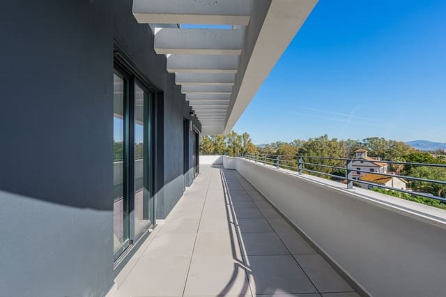 4 sovrum Takvåning till salu i Torremolinos med pool garage - 1 350 000 € (Ref: 9629783)