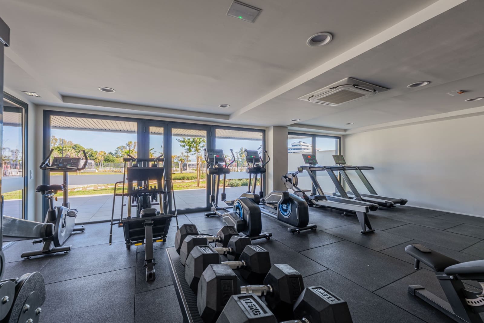 4 sovrum Takvåning till salu i Torremolinos med pool garage - 1 350 000 € (Ref: 9629783)