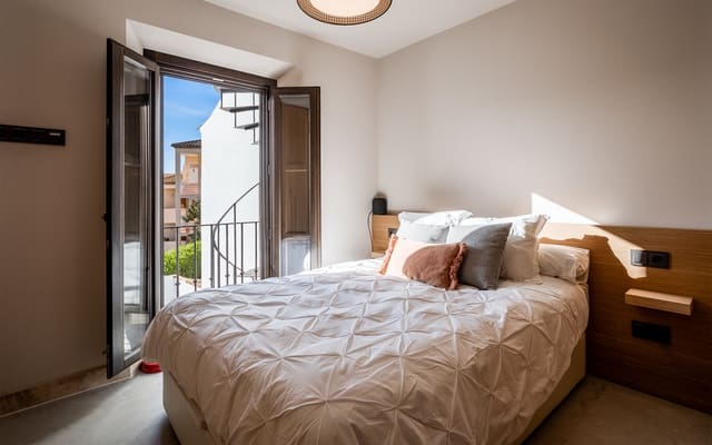 2 bedroom Townhouse for sale in Marbella with pool - € 499,000 (Ref: 9629784)