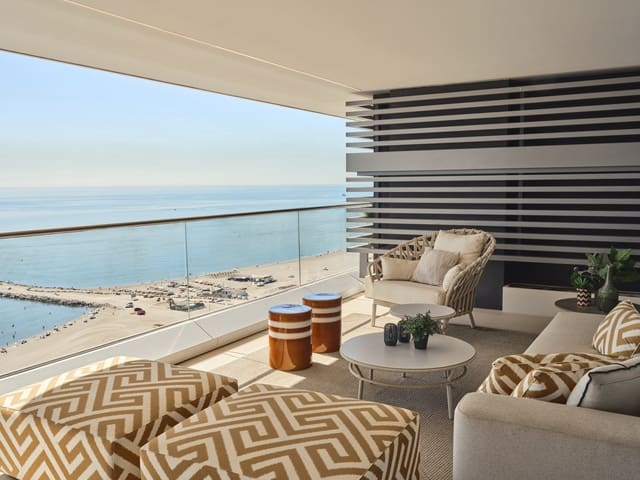 Ático de 4 habitaciones en Málaga ciudad en venta con piscina garaje - 5.942.000 € (Ref: 9637237)