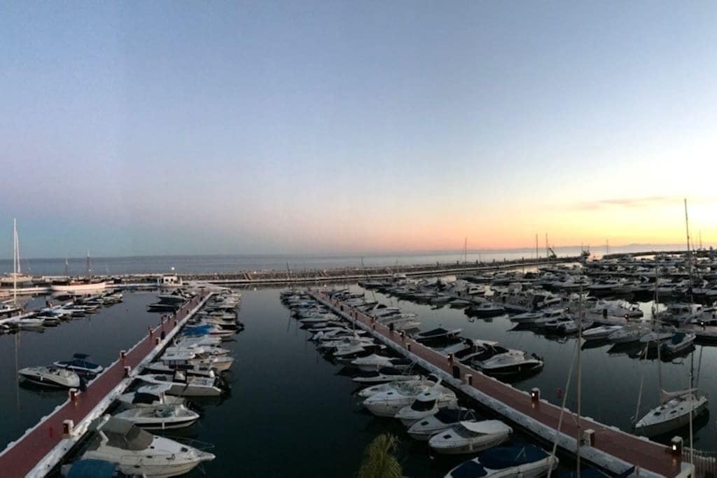 Ático de 2 habitaciones en Puerto Banus en venta - 3.000.000 € (Ref: 9644644)