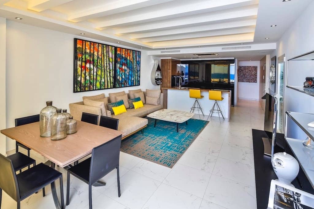 Ático de 2 habitaciones en Puerto Banus en venta - 3.000.000 € (Ref: 9644644)