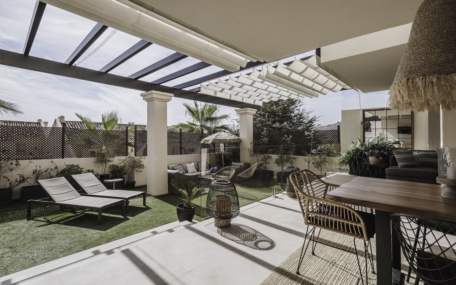 2 soveværelse Lejlighed til salg i Marbella med swimmingpool garage - € 700.000 (Ref: 9647865)