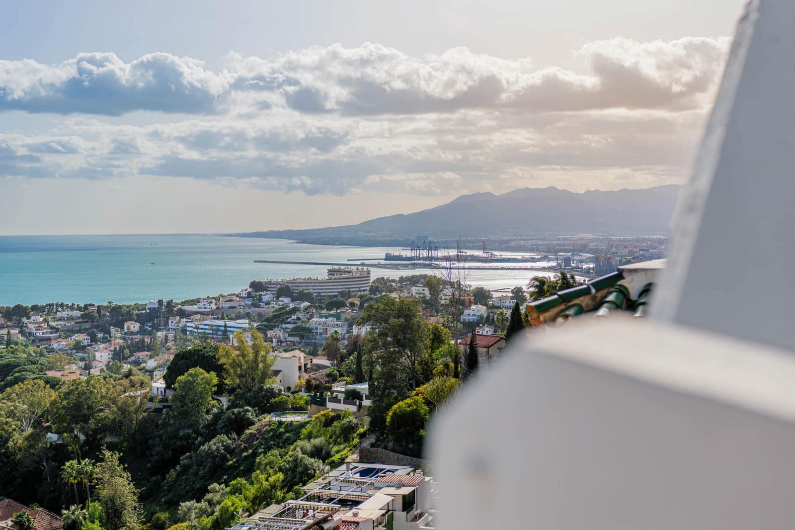 4 soveværelse Penthouse til salg i Malaga by med swimmingpool garage - € 1.090.000 (Ref: 9658468)