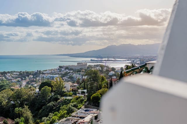 4 soveværelse Penthouse til salg i Málaga by med swimmingpool garage - € 1.090.000 (Ref: 9658468)