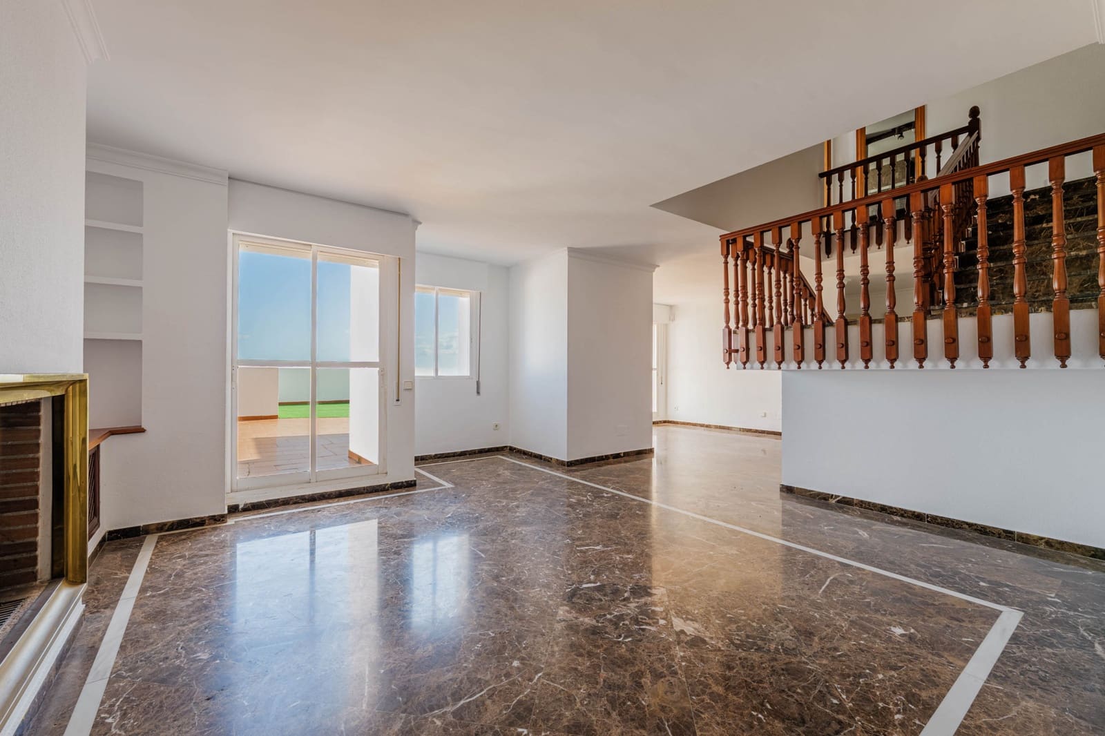 4 soveværelse Penthouse til salg i Malaga by med swimmingpool garage - € 1.090.000 (Ref: 9658468)