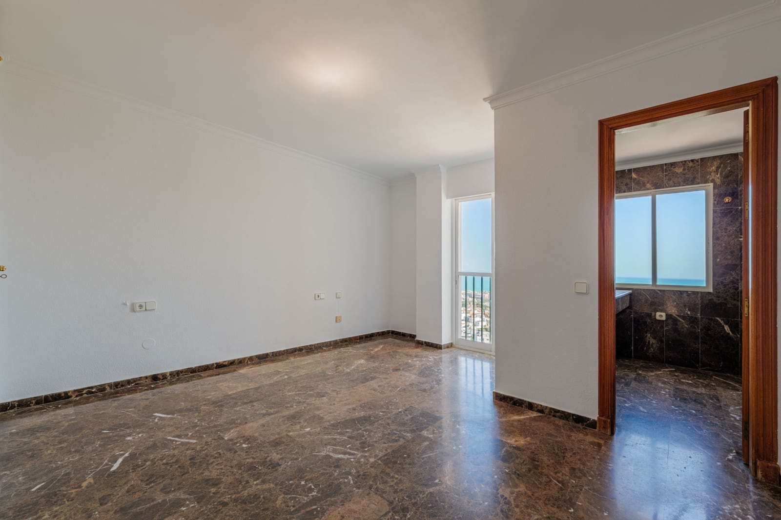 4 slaapkamer Penthouse te koop in Malaga stad met zwembad garage - € 1.035.000 (Ref: 9658468)