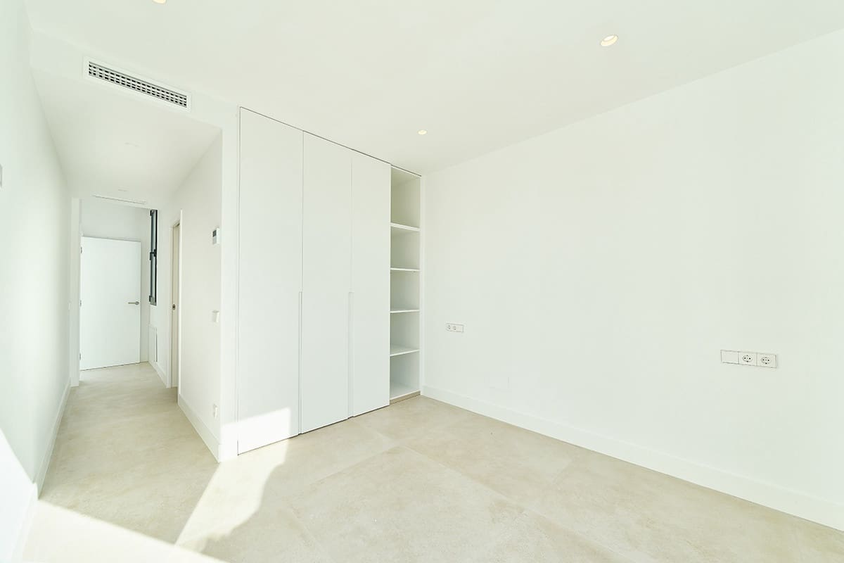 4 Zimmer Villa zu verkaufen in Estepona mit Pool Garage - 2.100.000 € (Ref: 9666138)