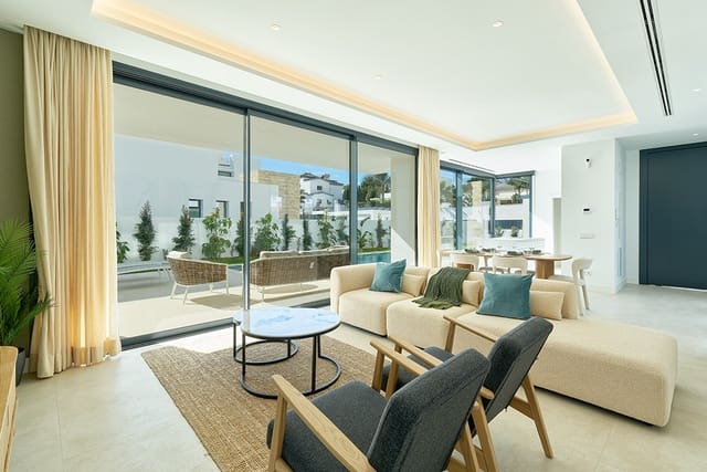 4 sypialnia Willa na sprzedaż w Estepona z basenem garażem - 2 100 000 € (Ref: 9666138)