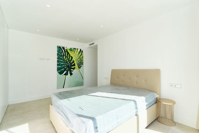 4 sypialnia Willa na sprzedaż w Estepona z basenem garażem - 2 100 000 € (Ref: 9666138)