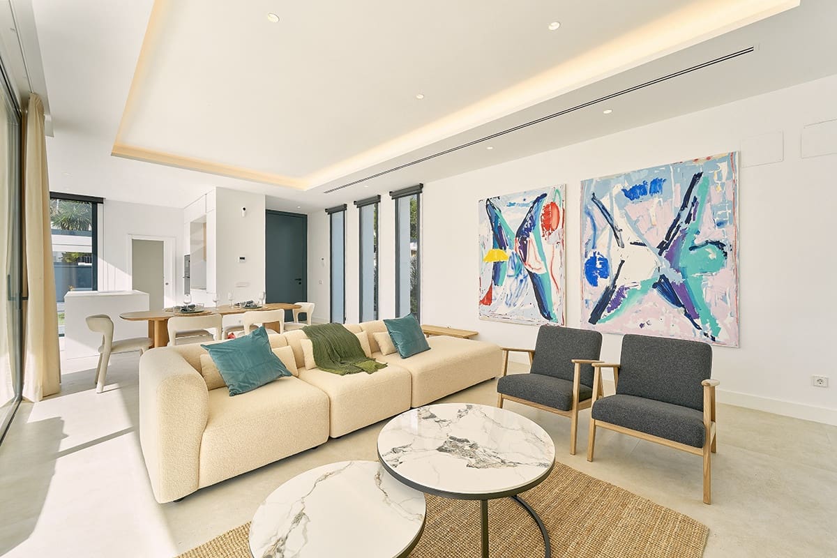 4 sypialnia Willa na sprzedaż w Estepona z basenem garażem - 2 100 000 € (Ref: 9666138)