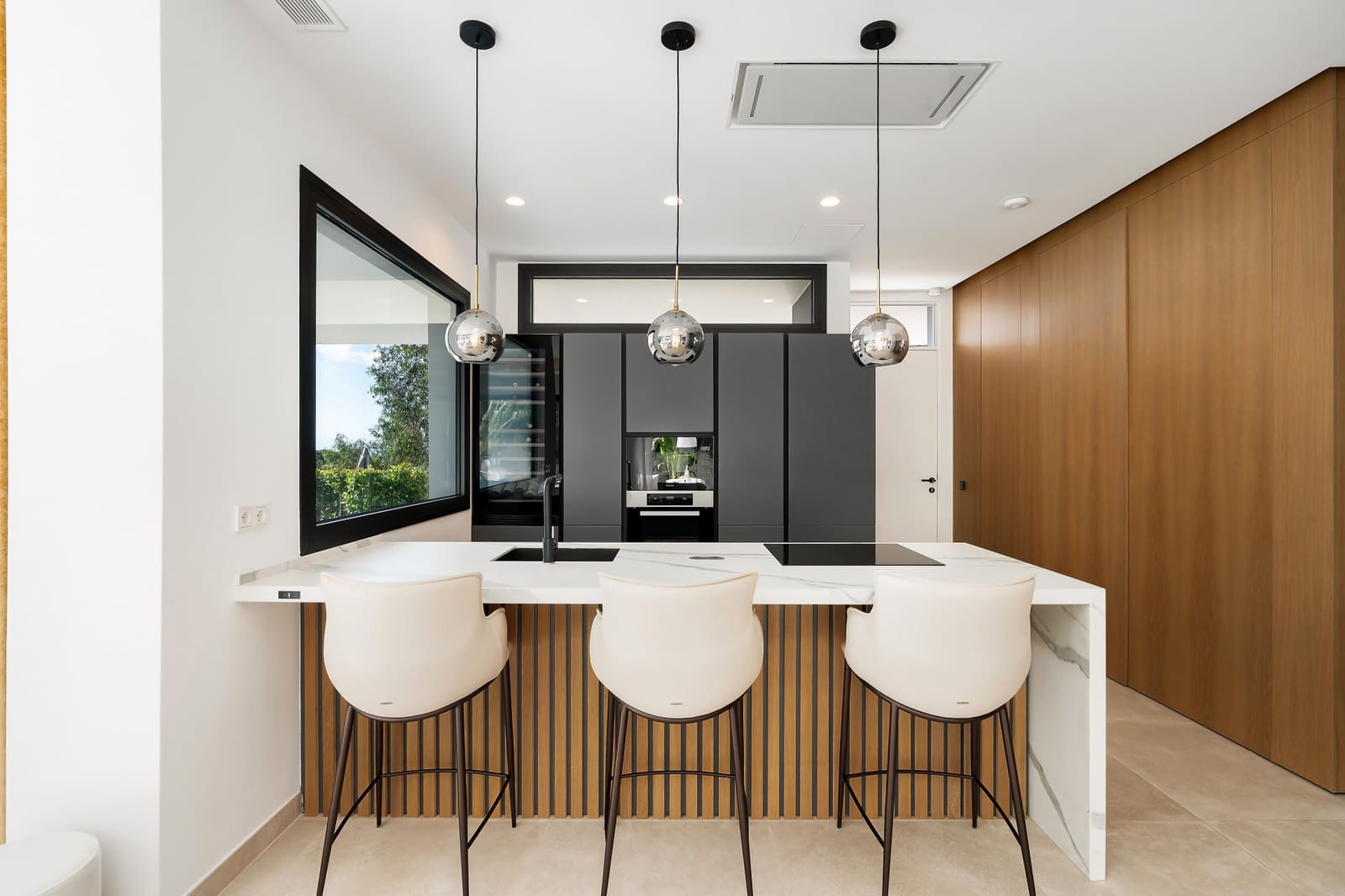 Pareado de 4 habitaciones en Marbella en venta con piscina garaje - 3.500.000 € (Ref: 9677007)