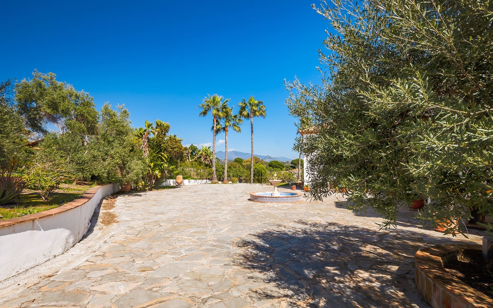 4 chambre Finca/Maison de Campagne à vendre à El Padron avec piscine garage - 2 250 000 € (Ref: 9694893)