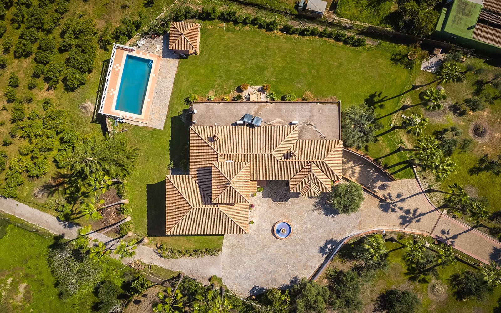 4 chambre Finca/Maison de Campagne à vendre à El Padron avec piscine garage - 2 250 000 € (Ref: 9694893)