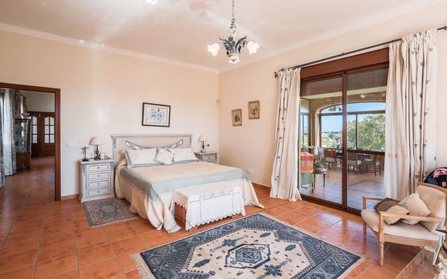 4 chambre Finca/Maison de Campagne à vendre à El Padrón, Estepona avec piscine garage - 1 960 000 € (Ref: 9694893)