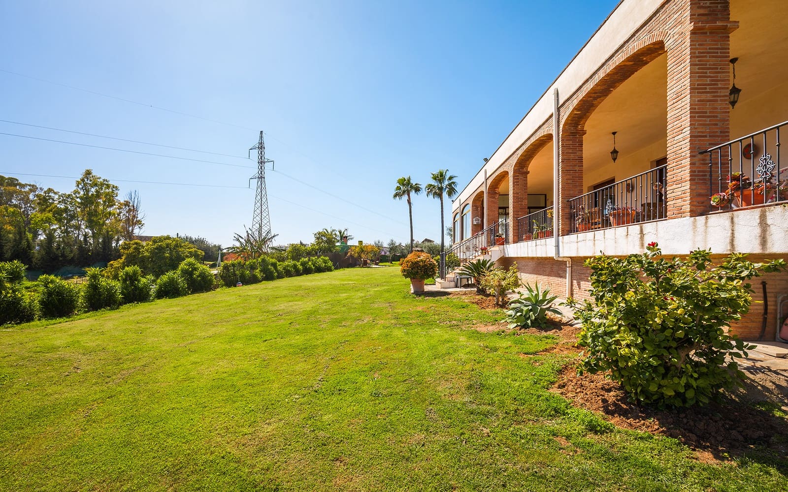 Finca/Casa Rural de 4 habitaciones en El Padrón en venta con piscina garaje - 1.960.000 € (Ref: 9694893)