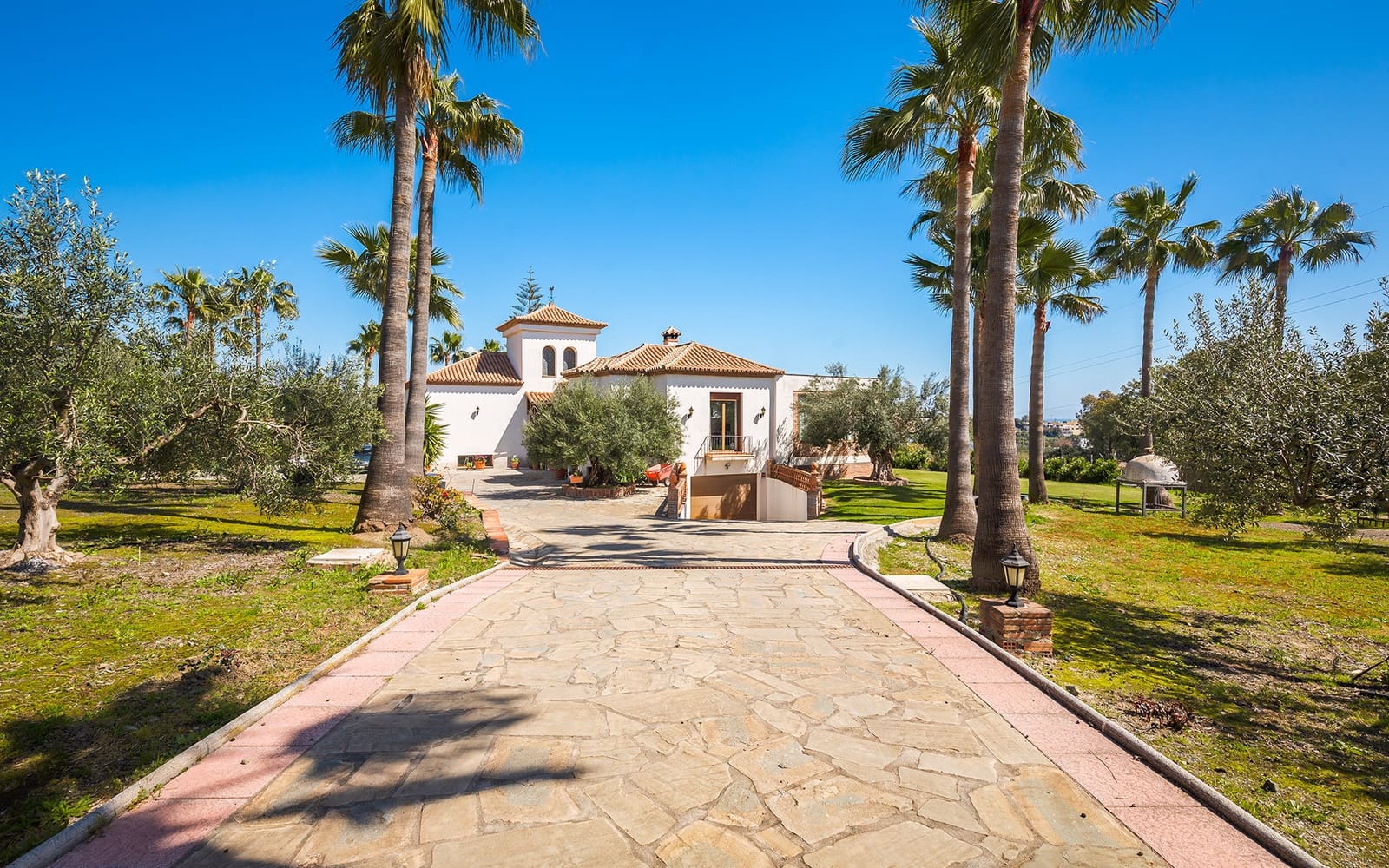 Finca/Casa Rural de 4 habitaciones en El Padrón en venta con piscina garaje - 1.960.000 € (Ref: 9694893)