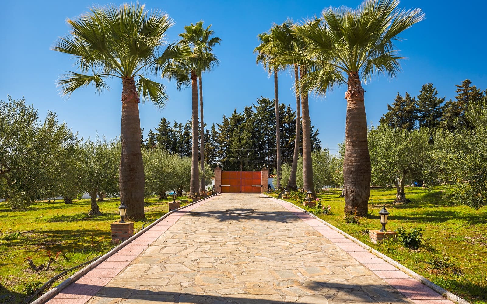 Finca/Casa Rural de 4 habitaciones en El Padrón en venta con piscina garaje - 1.960.000 € (Ref: 9694893)