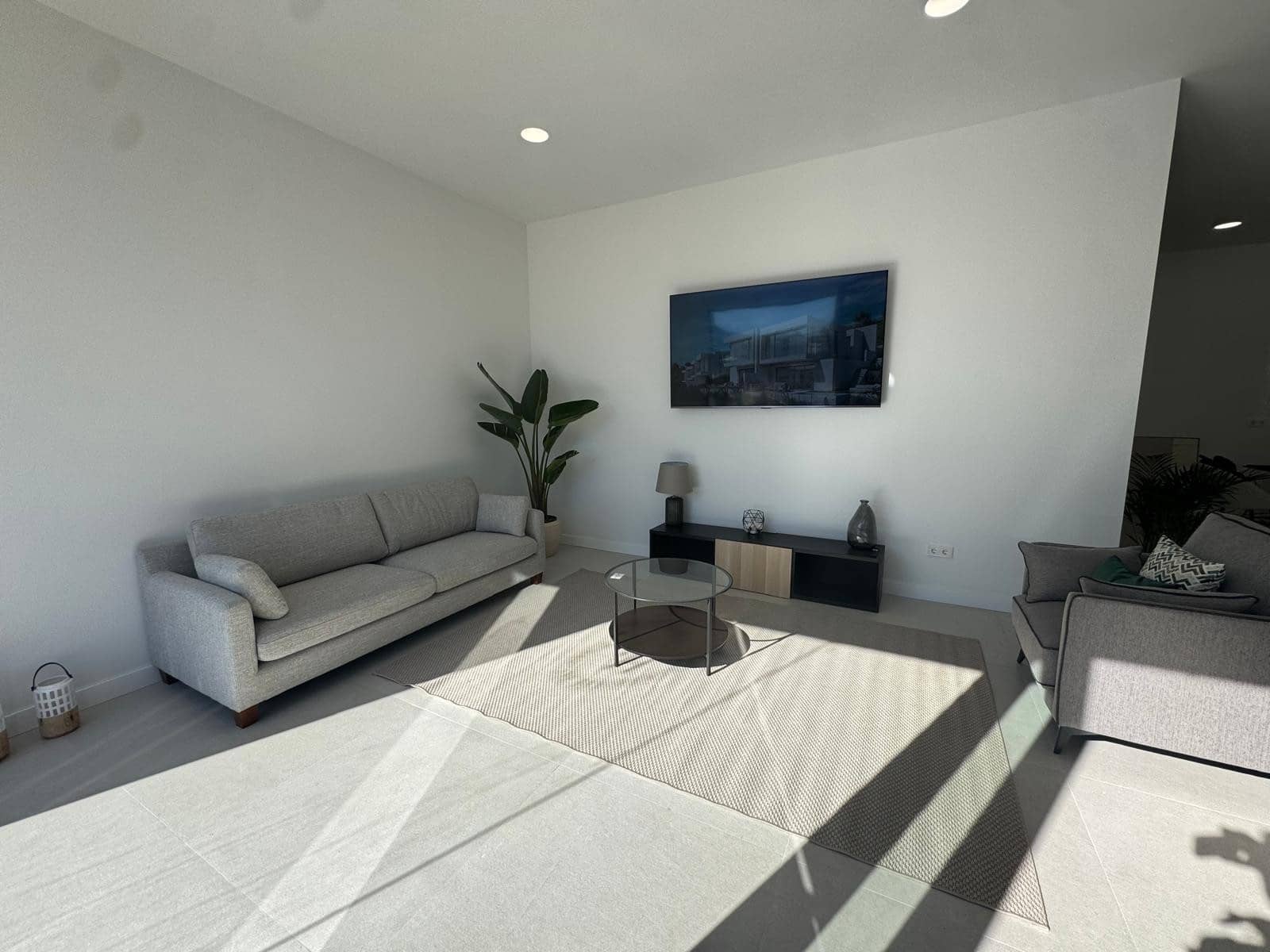 4 soveværelse Semi-Rækkehus til salg i Lagos med swimmingpool garage - € 469.000 (Ref: 9694895)