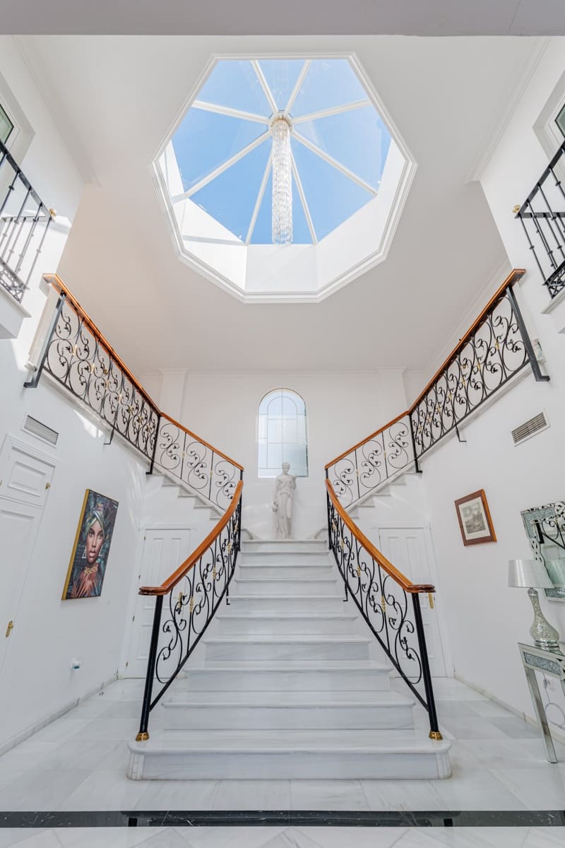 8 soverom Villa til salgs i Puerto de la Torre med svømmebasseng garasje - € 1 875 000 (Ref: 9701419)