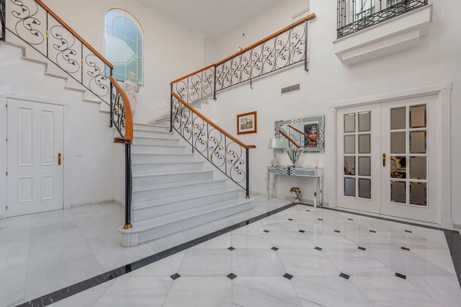 8 soverom Villa til salgs i Puerto de la Torre med svømmebasseng garasje - € 1 875 000 (Ref: 9701419)