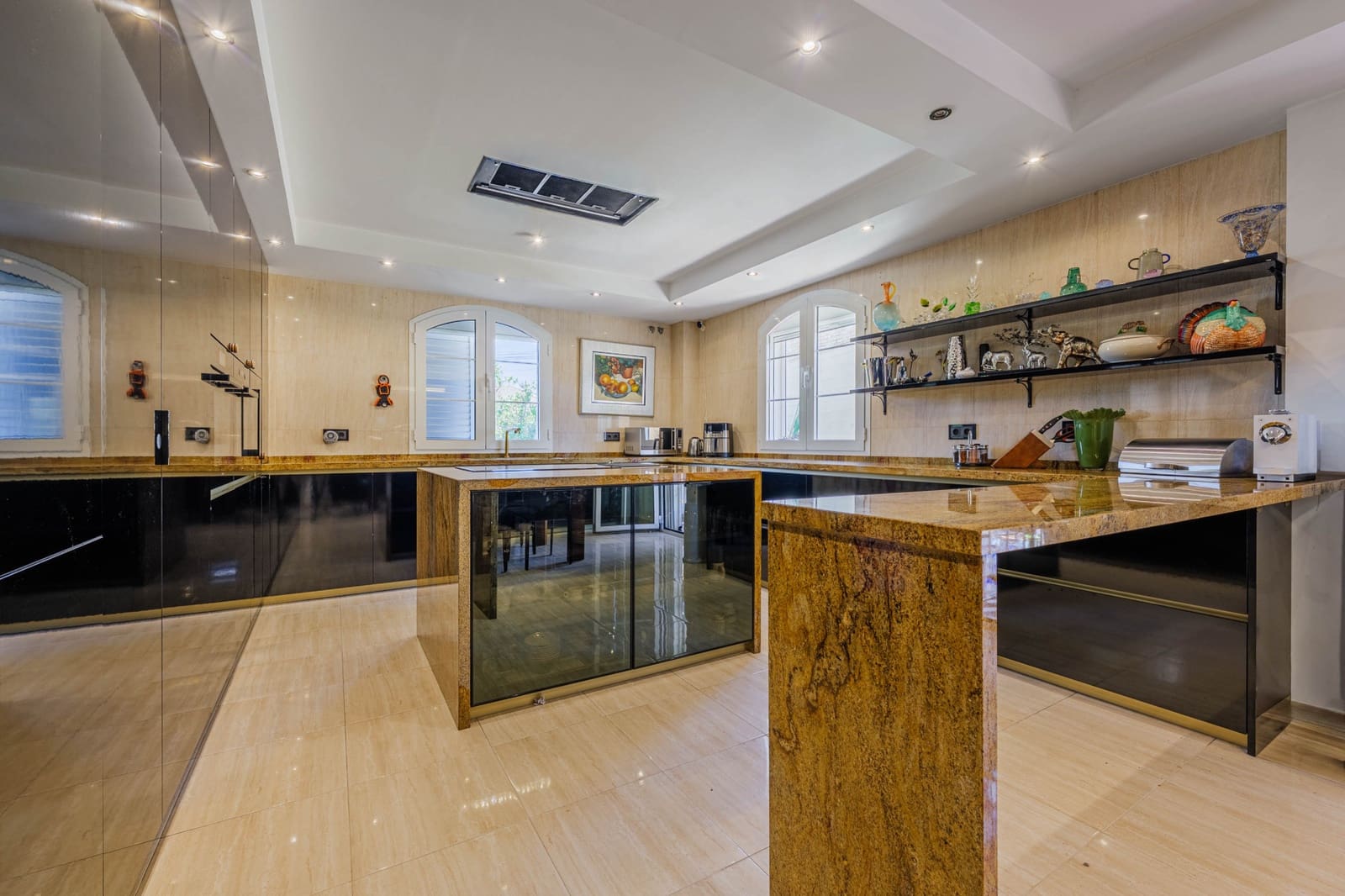 8 soverom Villa til salgs i Puerto de la Torre med svømmebasseng garasje - € 1 875 000 (Ref: 9701419)