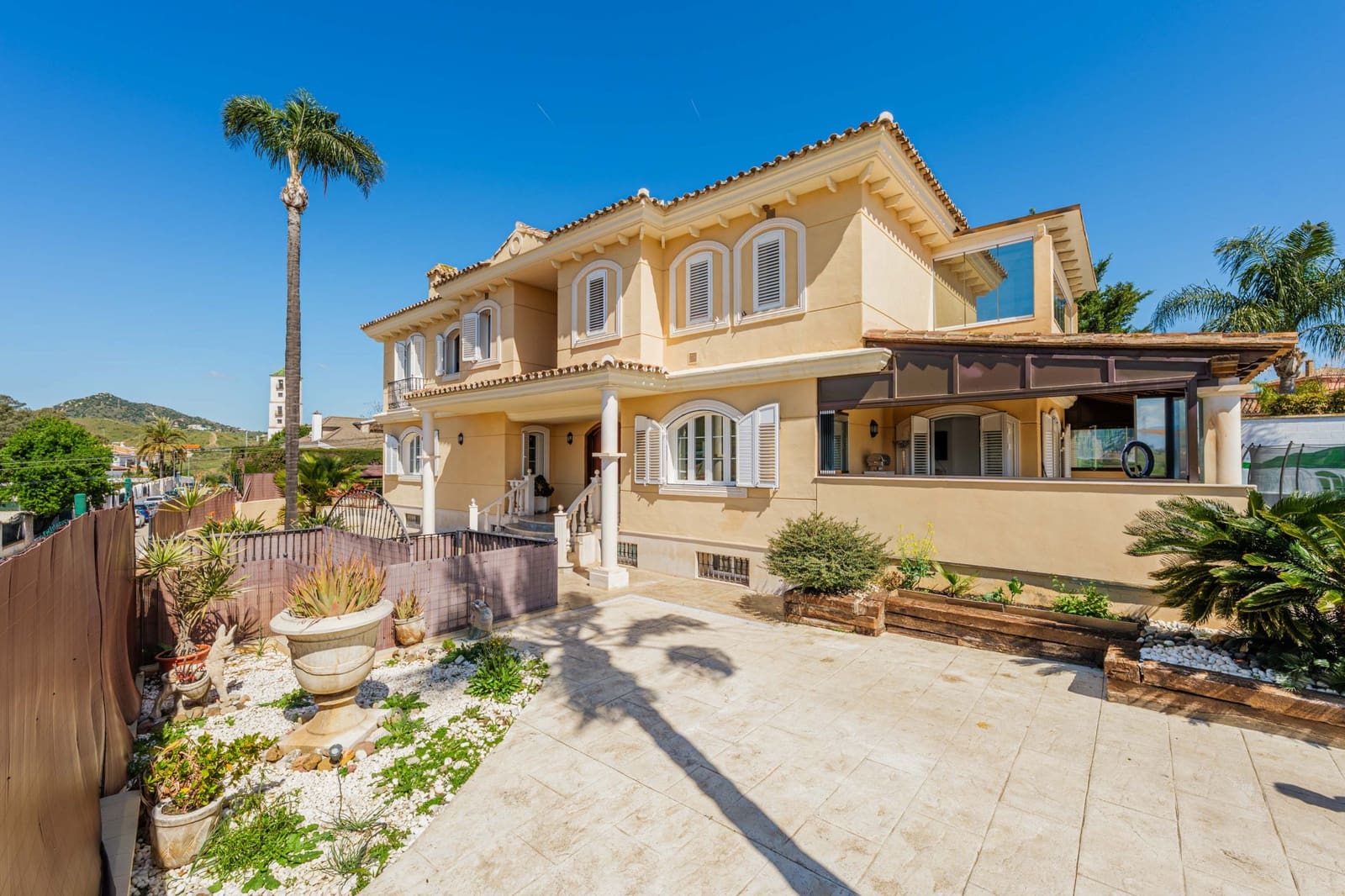 8 soverom Villa til salgs i Puerto de la Torre med svømmebasseng garasje - € 1 875 000 (Ref: 9701419)