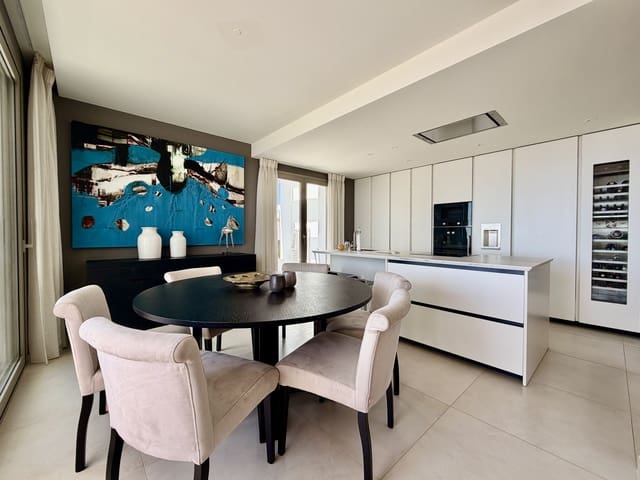 3 sovrum Lägenhet till salu i Marbella med pool garage - 1 695 000 € (Ref: 9711167)