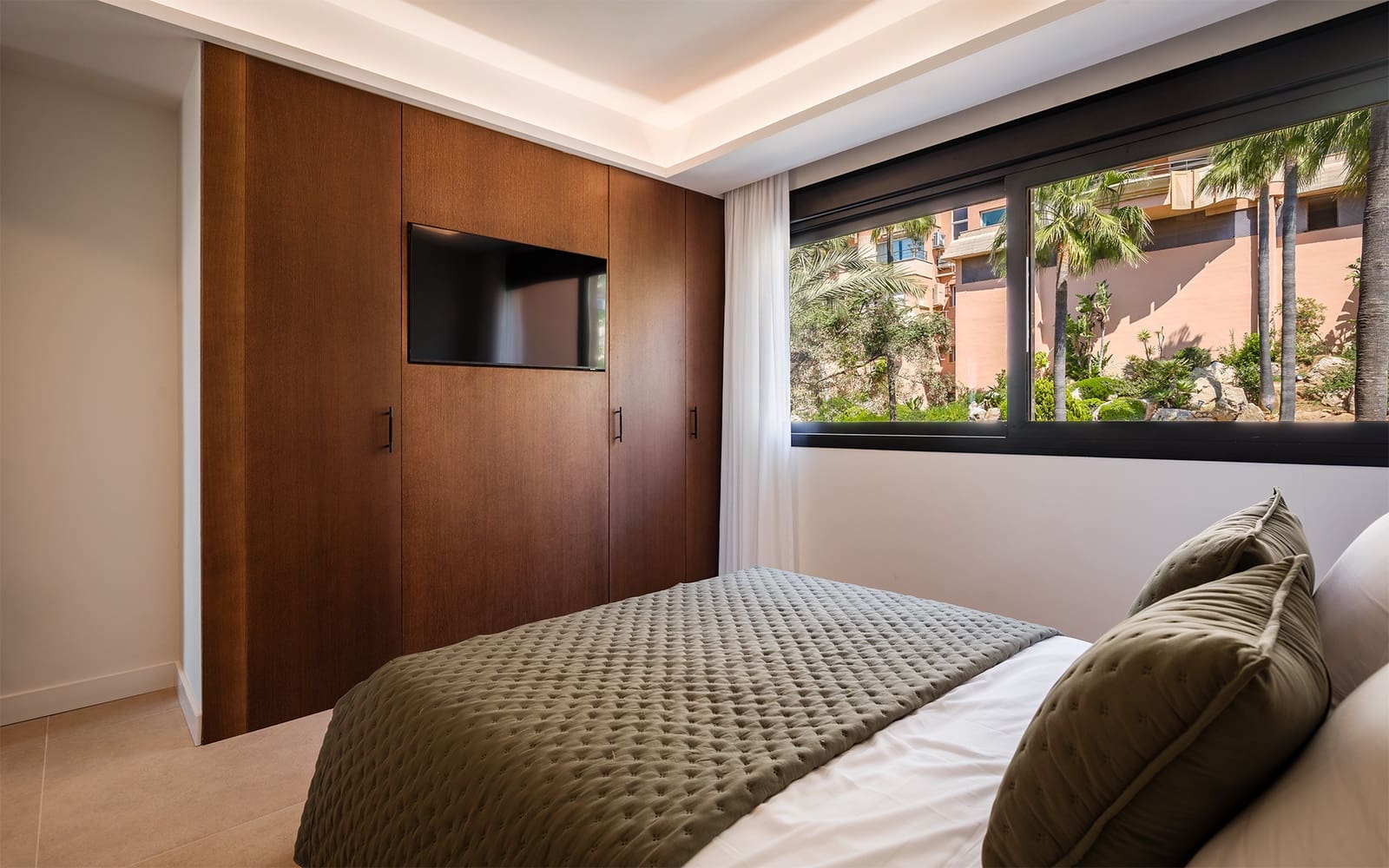 3 slaapkamer Appartement te koop in Marbella met zwembad garage - € 1.650.000 (Ref: 9714626)