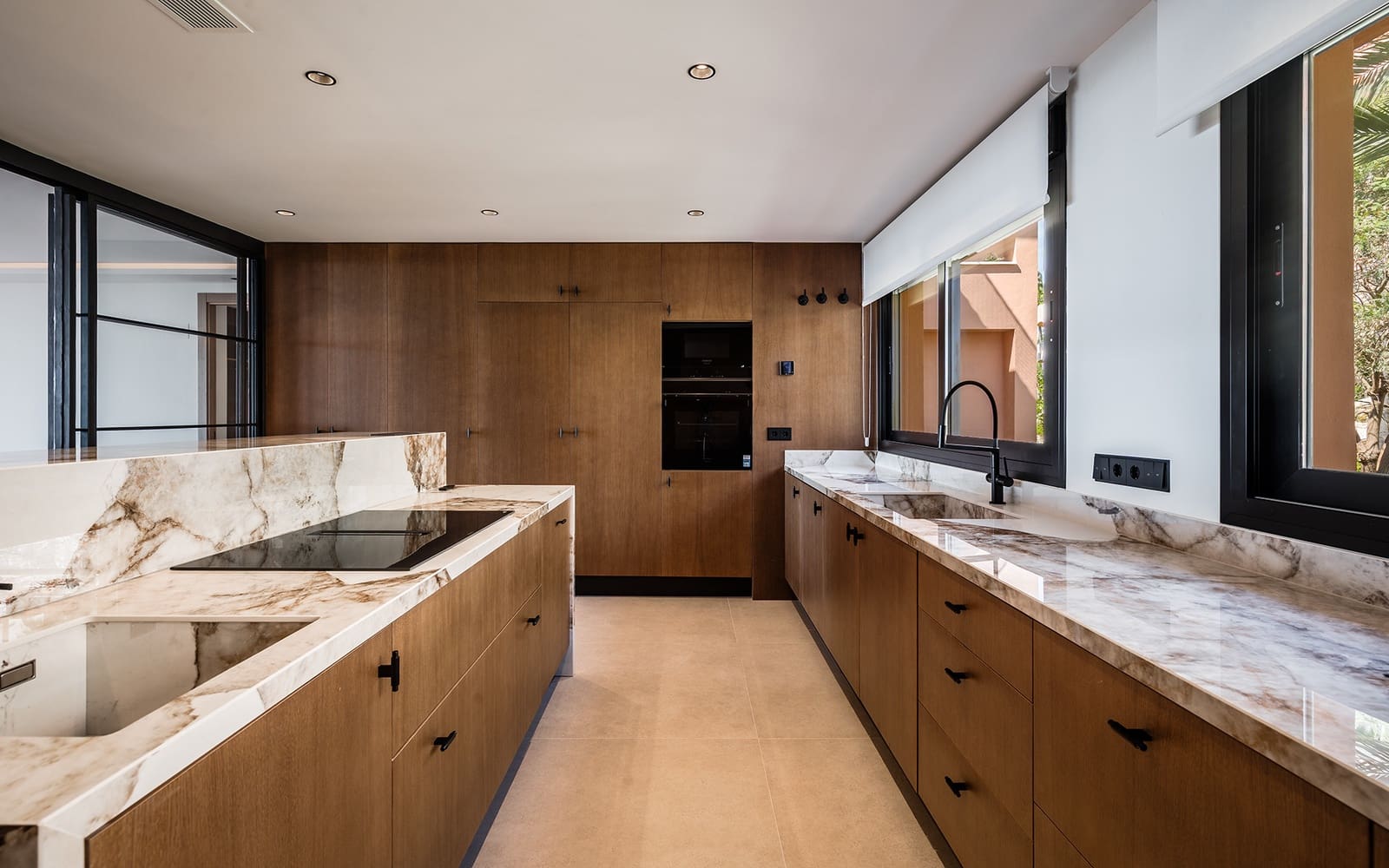 3 slaapkamer Appartement te koop in Marbella met zwembad garage - € 1.650.000 (Ref: 9714626)