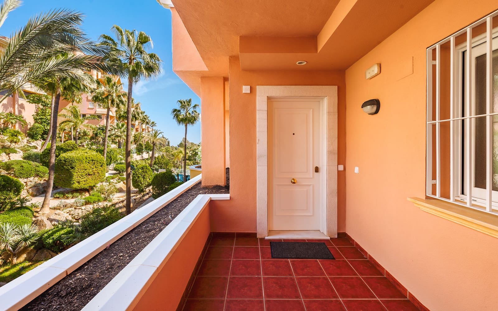 3 slaapkamer Appartement te koop in Marbella met zwembad garage - € 1.650.000 (Ref: 9714626)