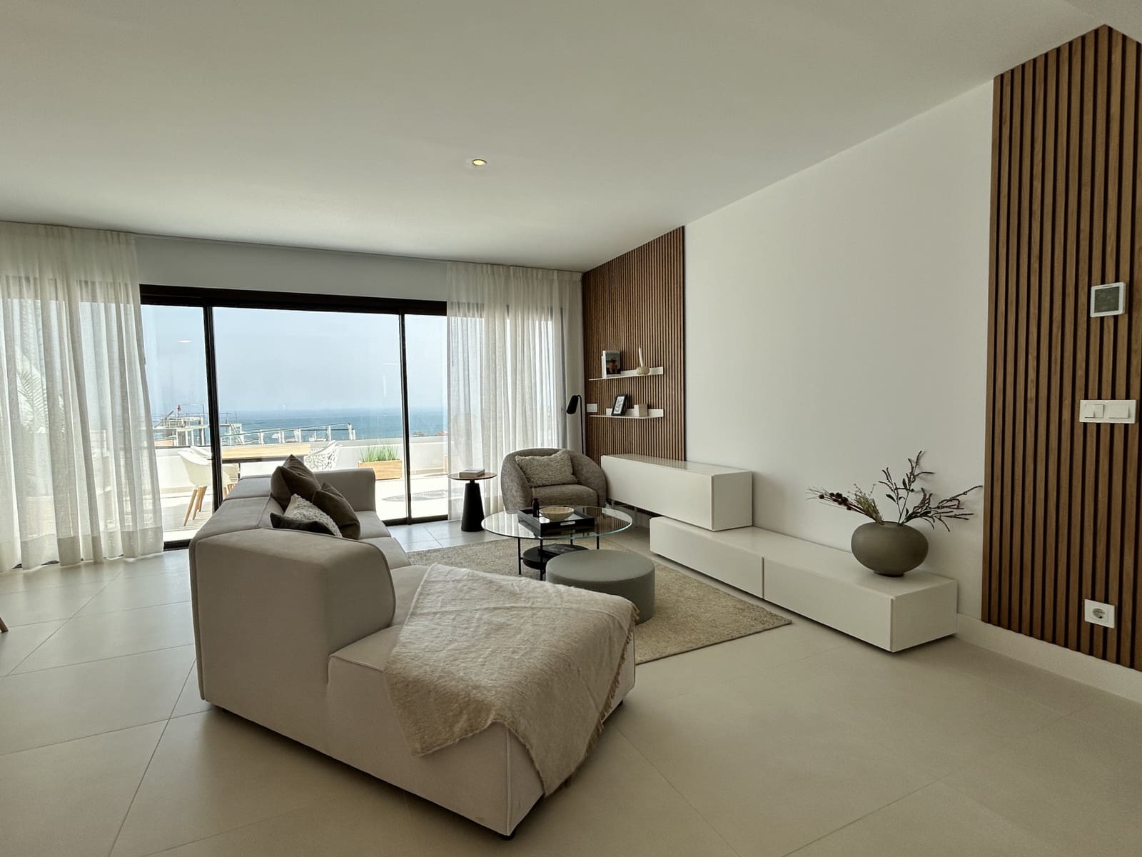 3 sypialnia Penthouse na sprzedaż w Fuengirola z basenem garażem - 899 000 € (Ref: 9714627)