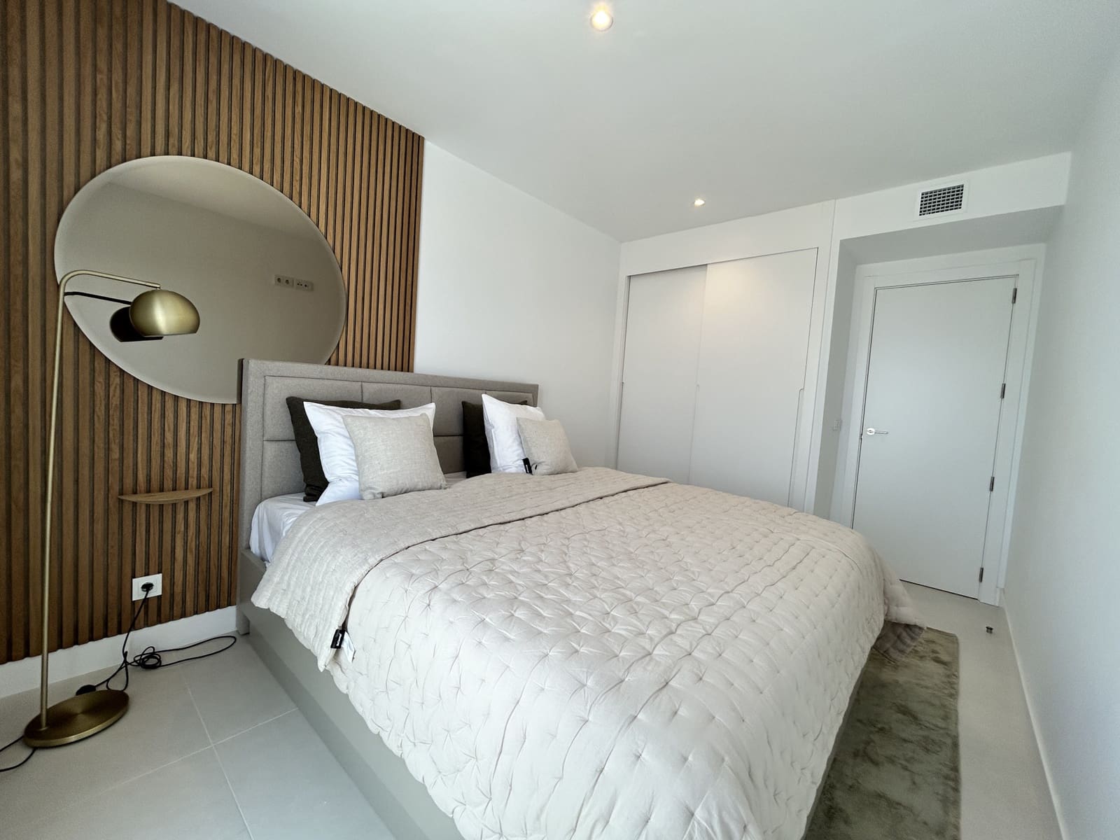 3 sypialnia Penthouse na sprzedaż w Fuengirola z basenem garażem - 899 000 € (Ref: 9714627)