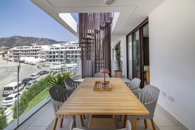 2 soverom Penthouse til salgs i El Higuerón, Fuengirola med svømmebasseng garasje - € 599 000 (Ref: 9714629)