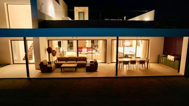 5 makuuhuone Huvila myytävänä paikassa Sotogrande Alto, San Roque mukana uima-altaan 
autotalli - 5 100 000 € (Ref: 9721444)
