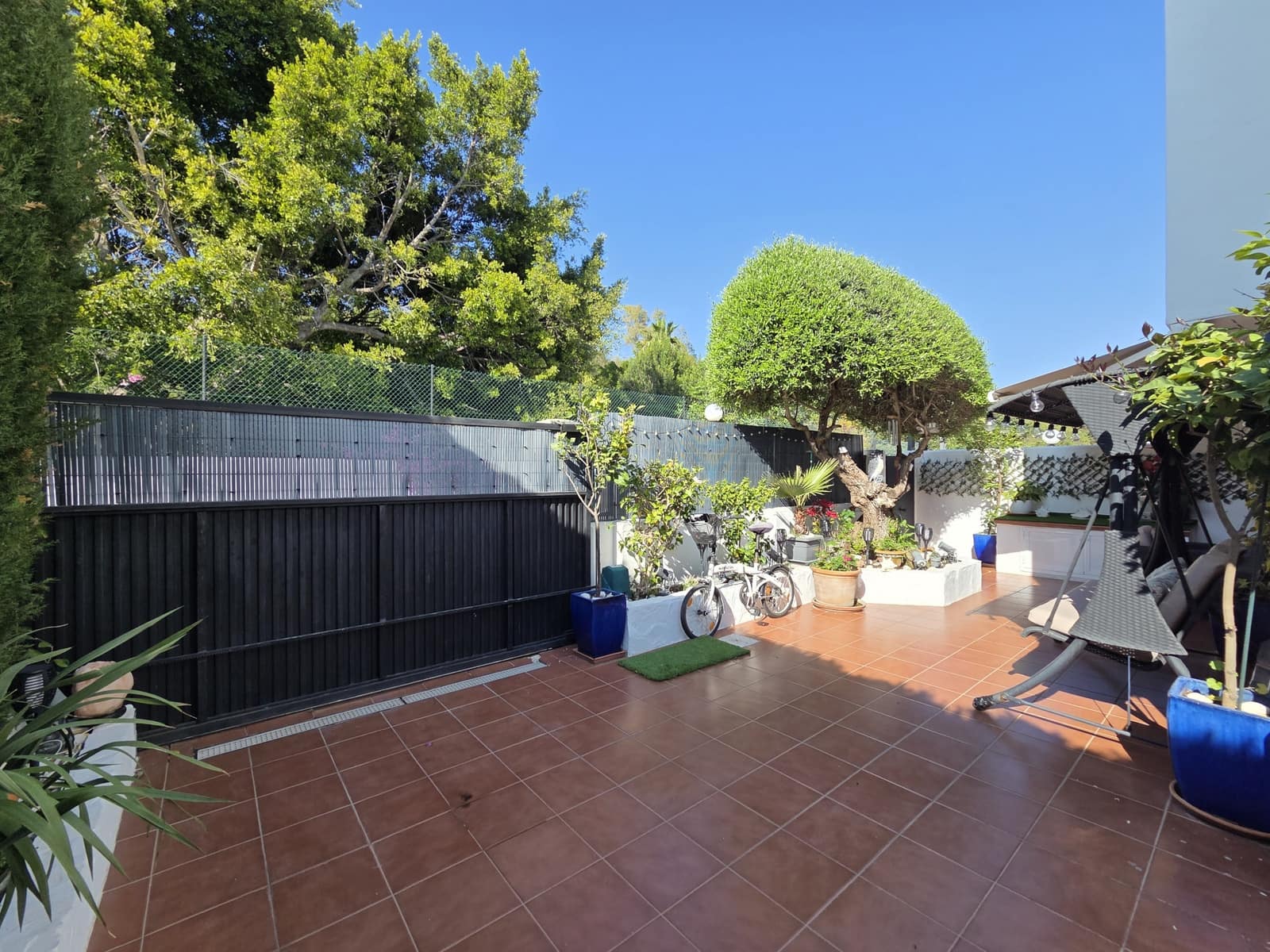 Casa de 4 habitaciones en Marbella en venta con piscina garaje - 1.090.000 € (Ref: 9758819)