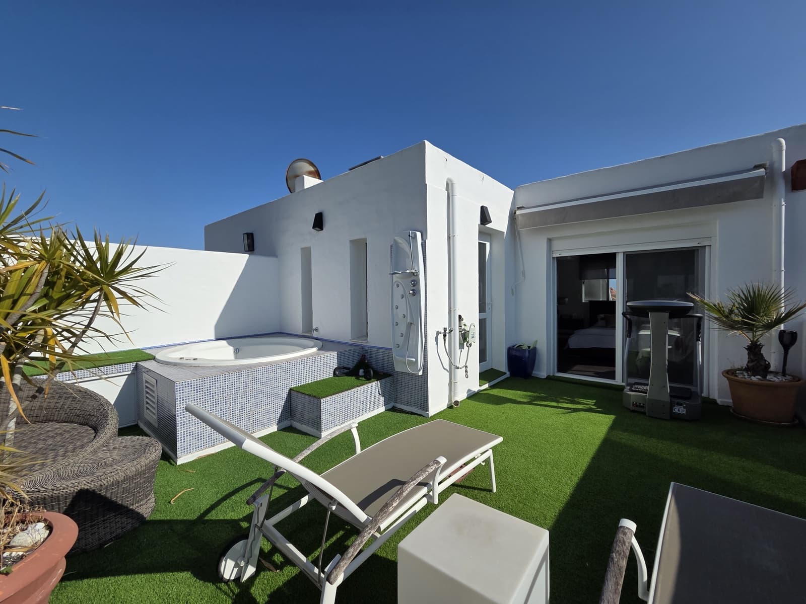 Casa de 4 habitaciones en Marbella en venta con piscina garaje - 1.090.000 € (Ref: 9758819)