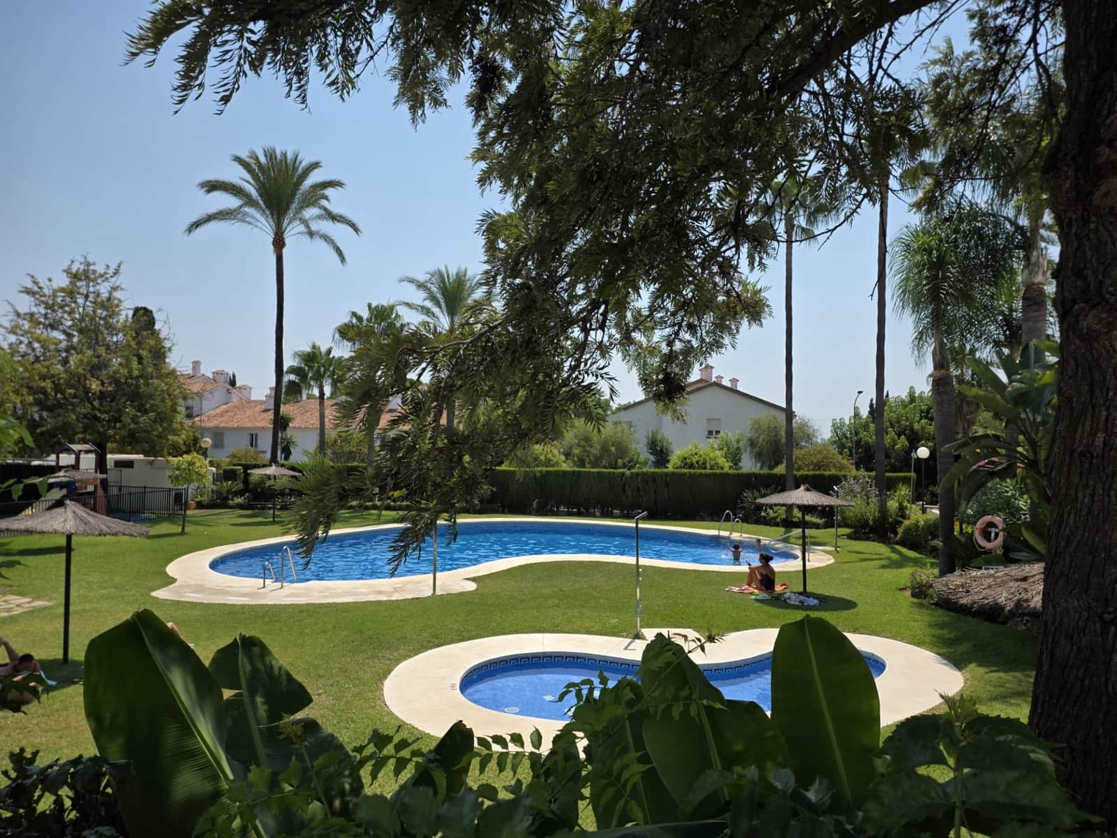Casa de 4 habitaciones en Marbella en venta con piscina garaje - 1.090.000 € (Ref: 9758819)