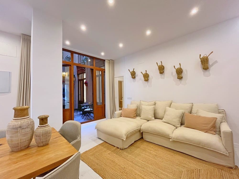 Hus til salgs i Malaga by - € 1 800 000 (Ref: 9761881)