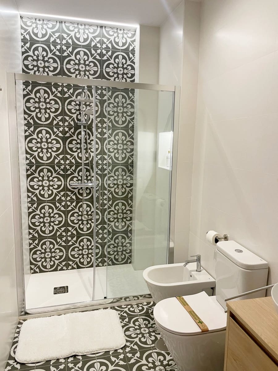 Hus til salgs i Malaga by - € 1 800 000 (Ref: 9761881)