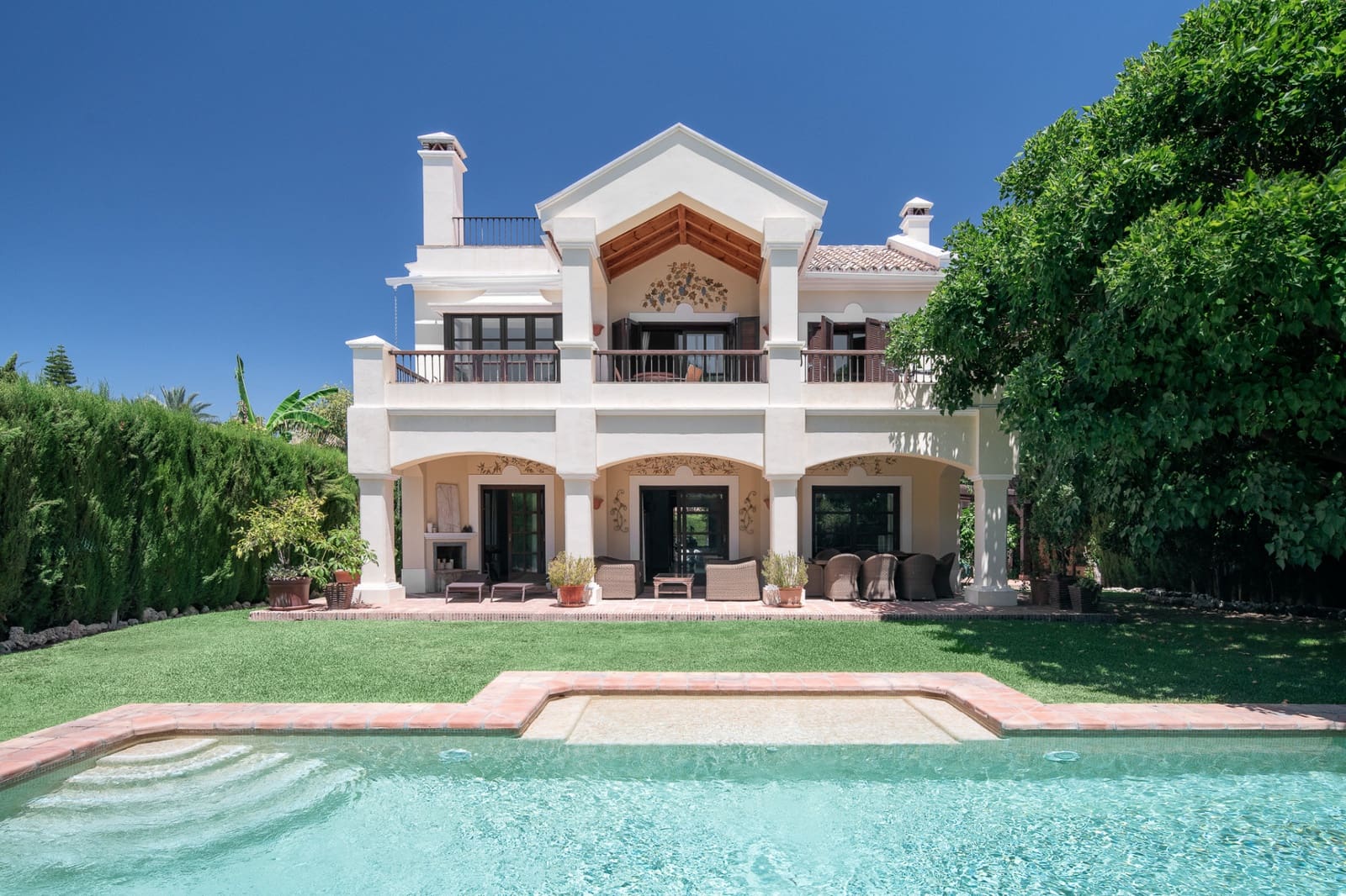 Chalet de 6 habitaciones en Marbella en venta con piscina garaje - 4.195.000 € (Ref: 9761883)