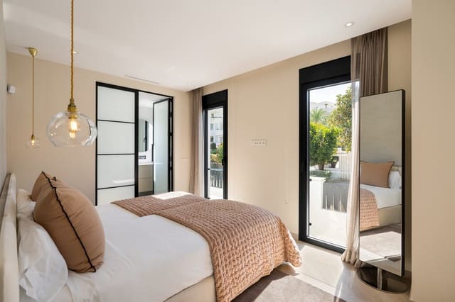 4 sovrum Villa till salu i Marbella med pool garage - 3 250 000 € (Ref: 9772898)