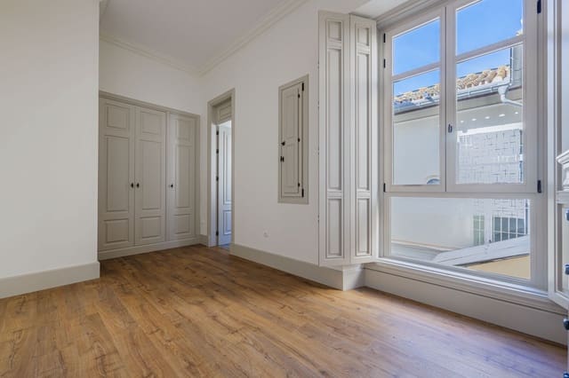 2 chambre Appartement à vendre à Malaga ville avec garage - 2 050 000 € (Ref: 9783187)