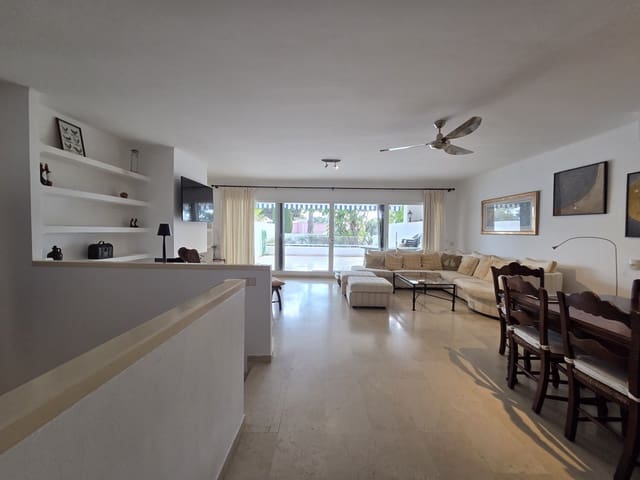 4 sypialnia Apartament na sprzedaż w Marbella z basenem garażem - 2 095 000 € (Ref: 9788306)