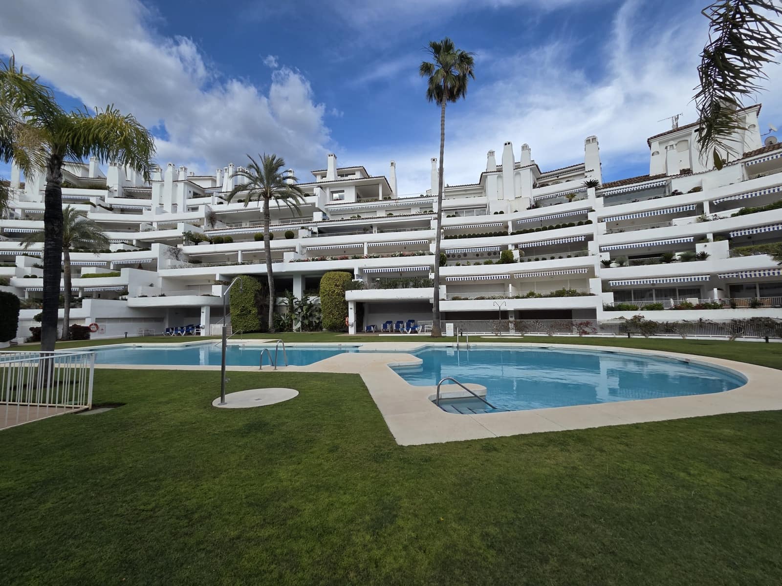 4 sovrum Lägenhet till salu i Marbella med pool garage - 2 095 000 € (Ref: 9788306)