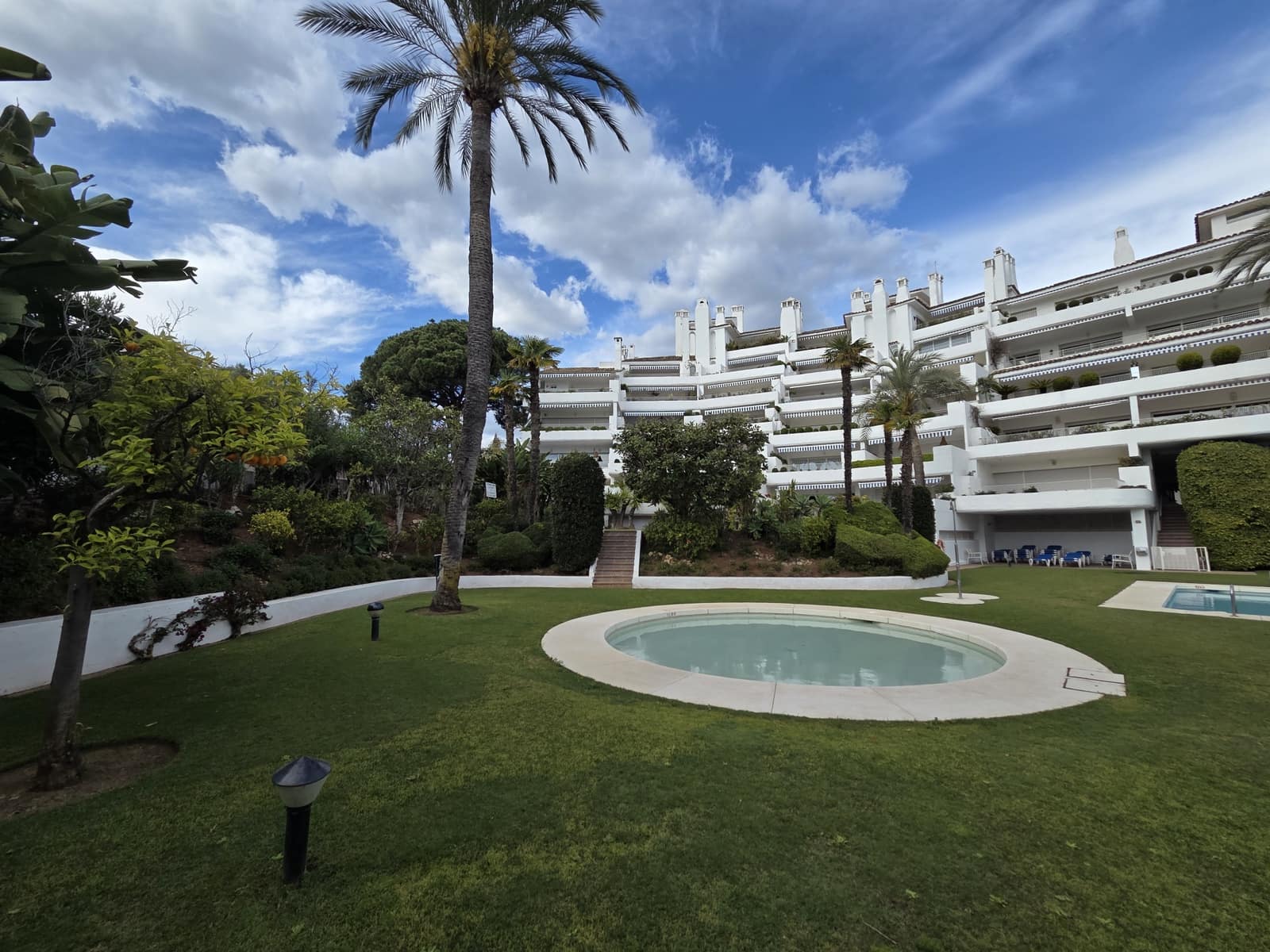 4 sovrum Lägenhet till salu i Marbella med pool garage - 2 095 000 € (Ref: 9788306)