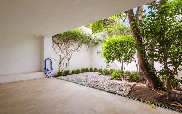 Apartamento de 4 habitaciones en Marbella en venta con piscina - 1.735.000 € (Ref: 9788306)
