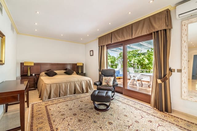 5 sovrum Villa till salu i Cancelada, Estepona - 2 400 000 € (Ref: 9796987)