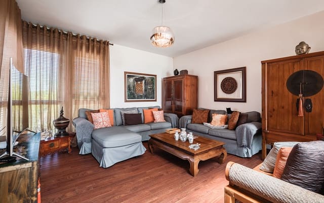 3 soveværelse Byhus til salg i Benahavís med swimmingpool garage - € 975.000 (Ref: 9806366)